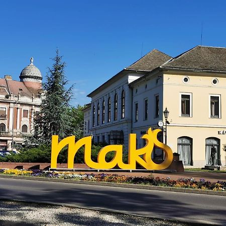 Valentin Apartman Mako Luaran gambar