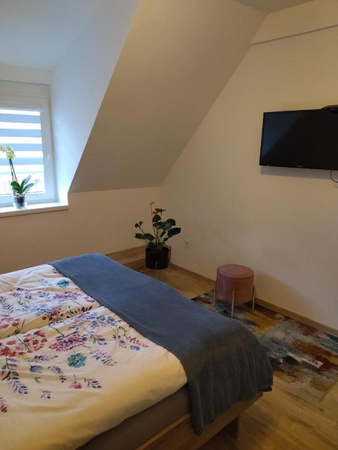 Valentin Apartman Mako Luaran gambar