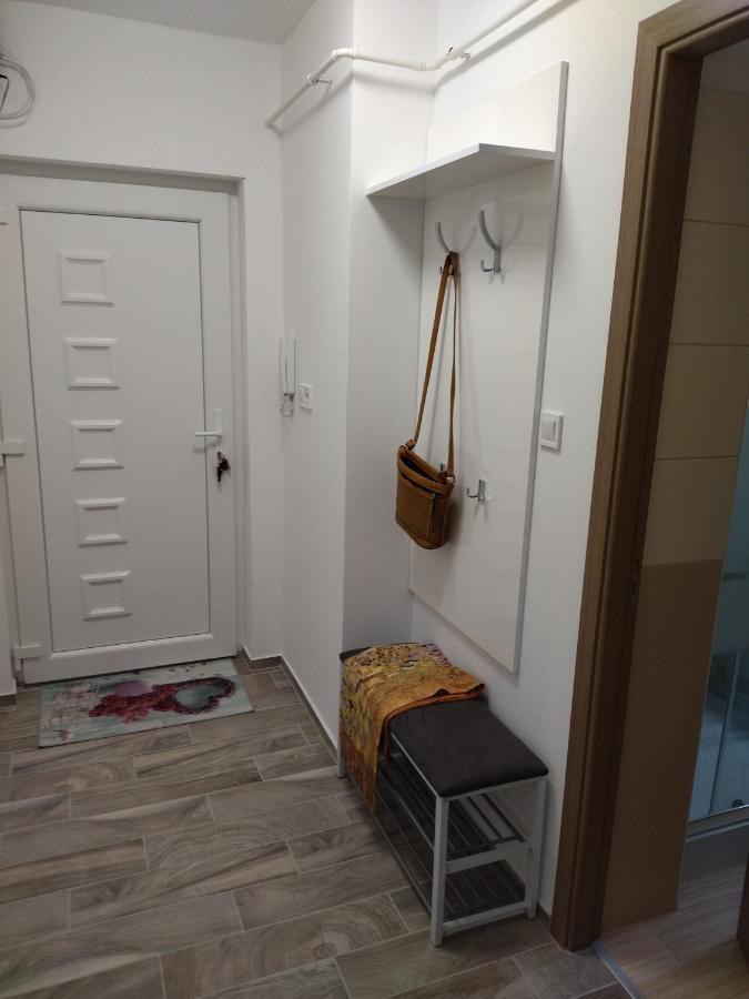 Valentin Apartman Mako Luaran gambar