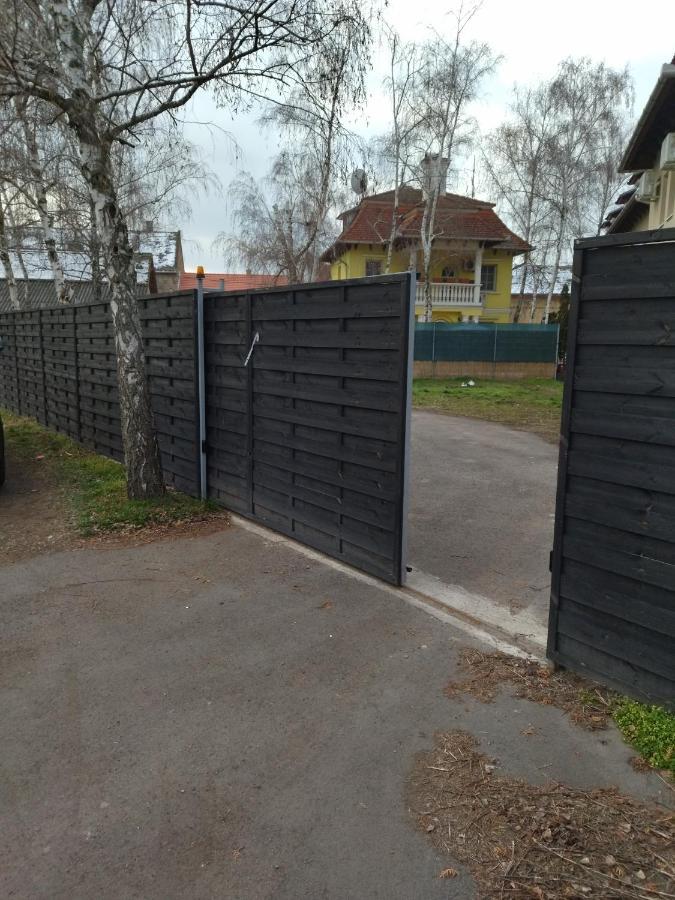 Valentin Apartman Mako Luaran gambar